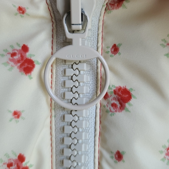 GUCCI Nylon Multicolor with Floral Stripe Puffer Jacket W/ Logo Patch - Picture 13 of 16